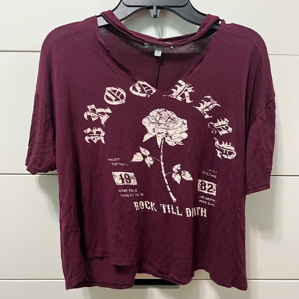 Rock cut neck shirt